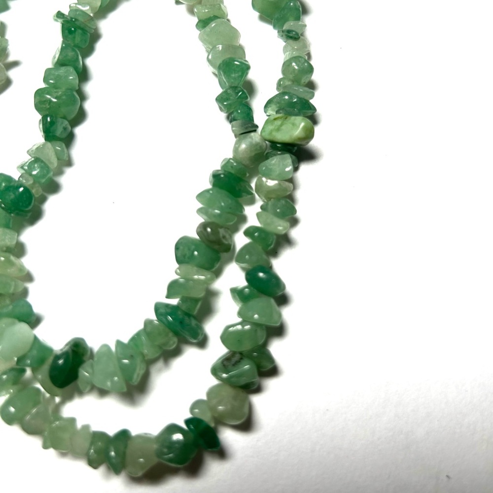 Green Stone Costume Necklace - Picture 3 of 3